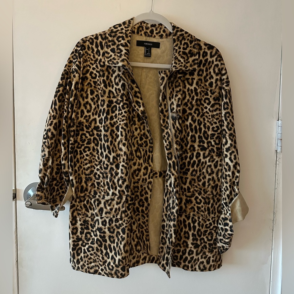 Forever 21 Cheeta Print Oversized Denim Blazer